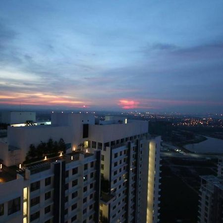 Lovely 3-Bedroom Serviced Apartment @ Сиберджая Екстериор снимка